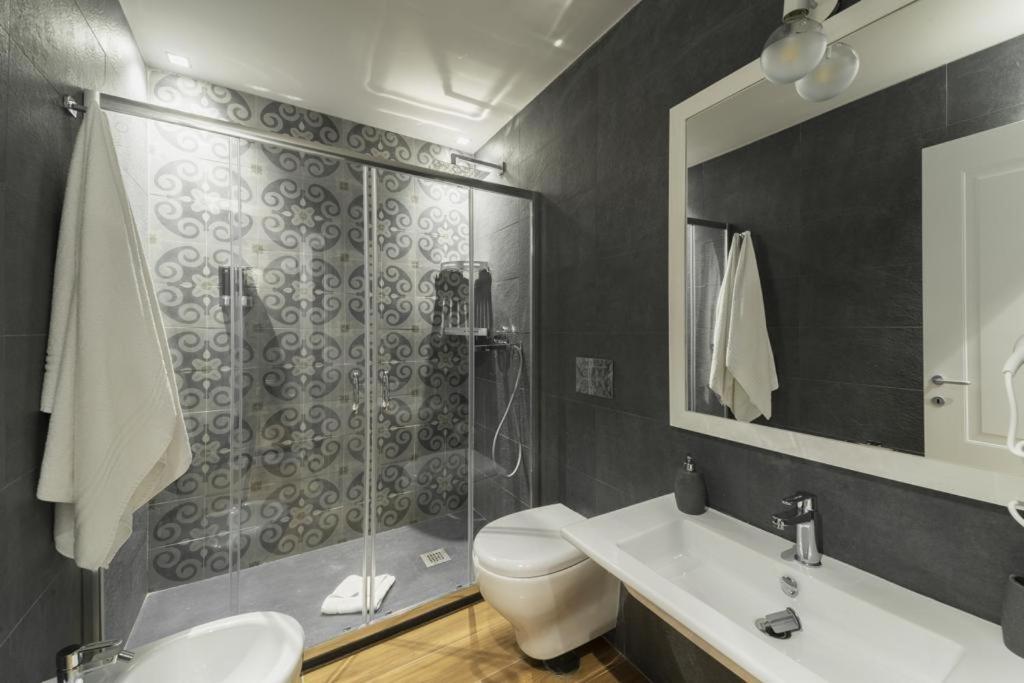 New Born Hotel โรม ภายนอก รูปภาพ